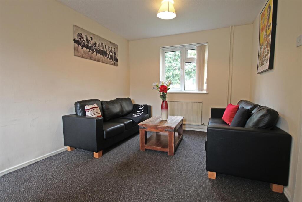 1 bed House Share for rent in Northampton. From Whites Estate Agents - Northampton