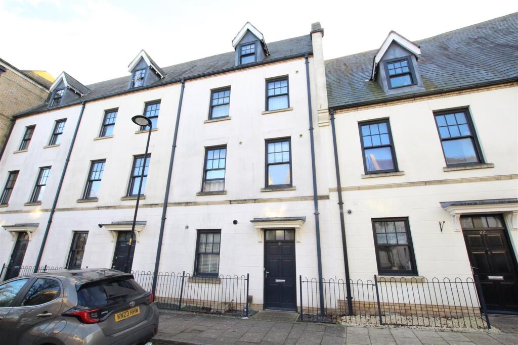 1 bed House Share for rent in Northampton. From Whites Estate Agents - Northampton