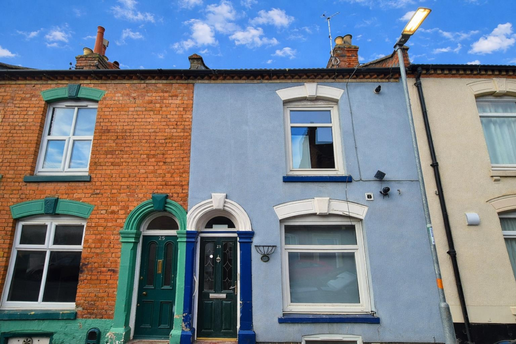 1 bed House Share for rent in Northampton. From Whites Estate Agents - Northampton