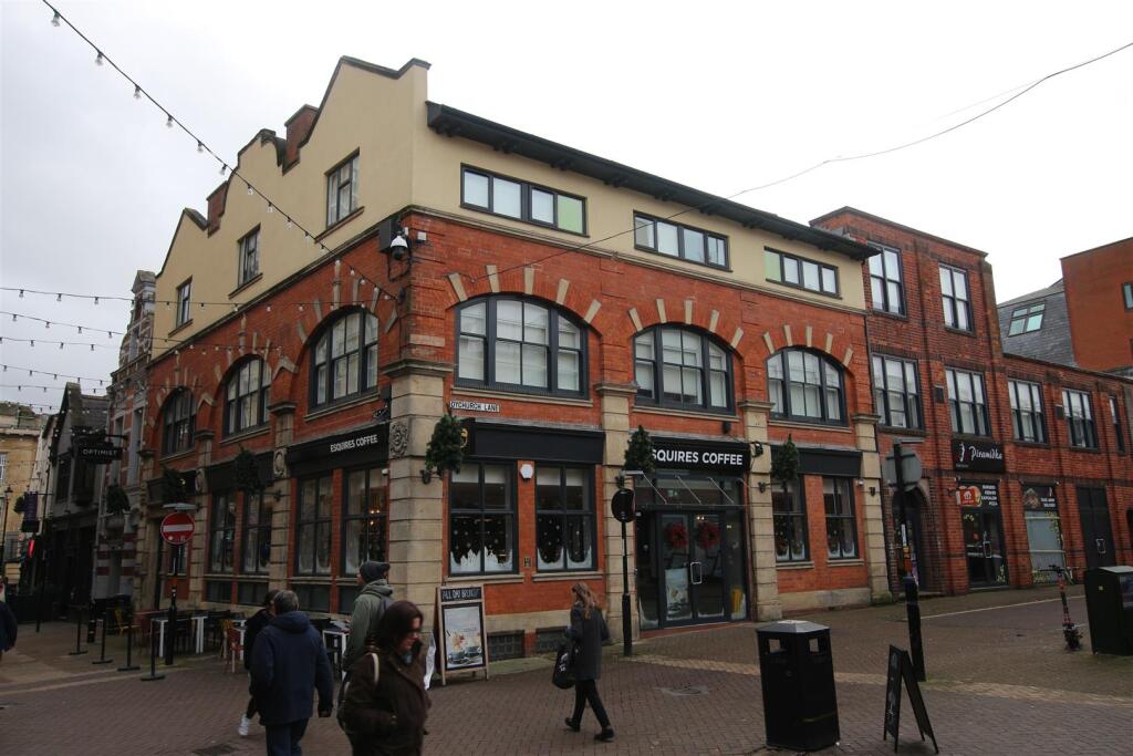 1 bed Private Halls for rent in Northampton. From Whites Estate Agents - Northampton