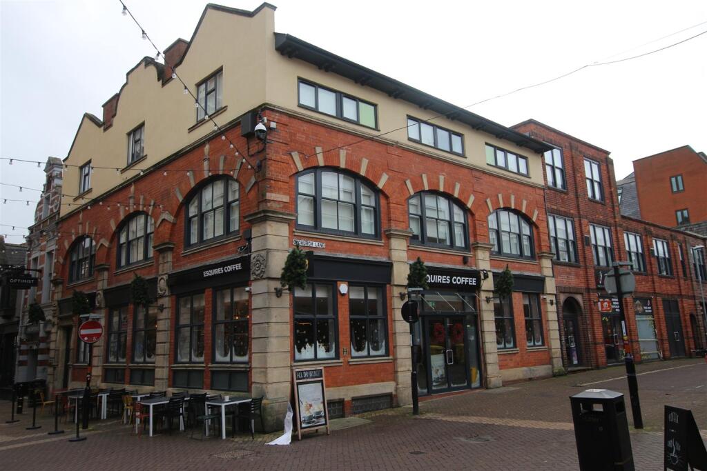 1 bed Private Halls for rent in Northampton. From Whites Estate Agents - Northampton