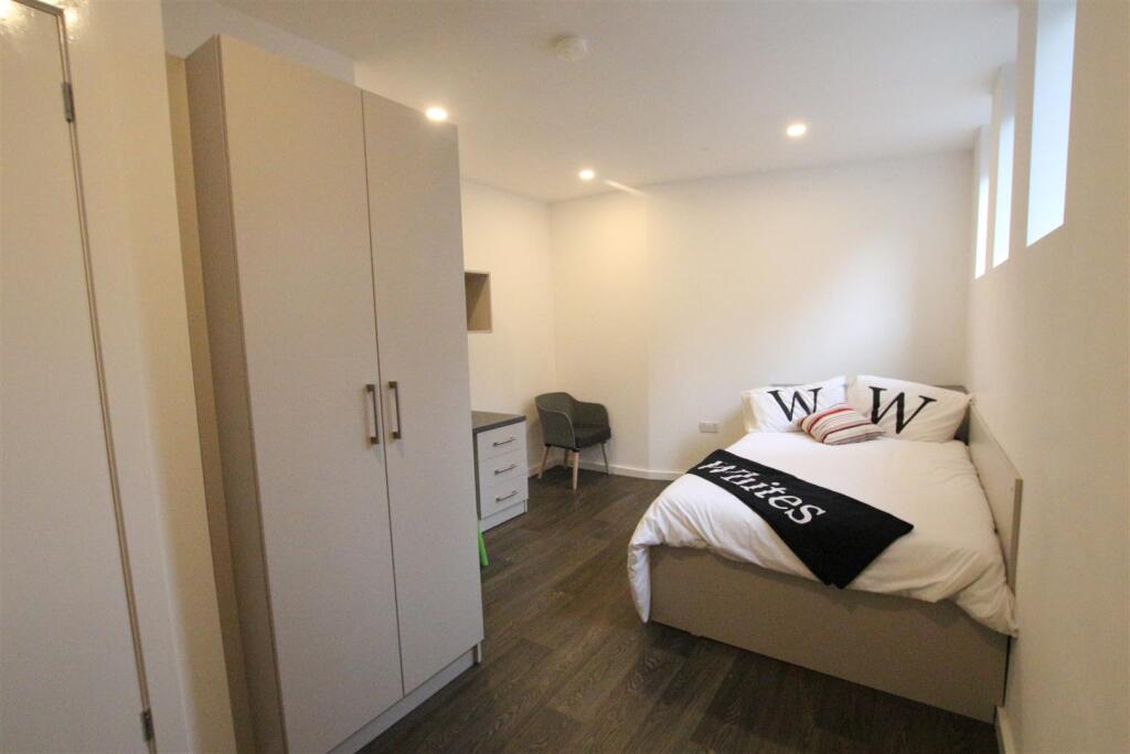 1 bed Private Halls for rent in Northampton. From Whites Estate Agents - Northampton 1 bed Private Halls for rent in Northampton. From Whites Estate Agents - Northampton