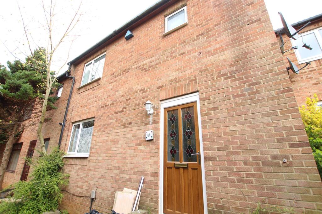 3 bed Detached for rent in Northampton. From Whites Estate Agents - Northampton