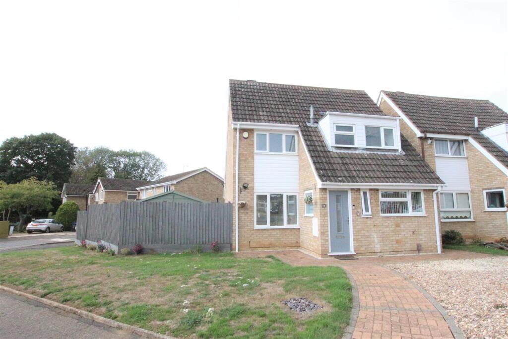 3 bed Detached for rent in Moulton. From Whites Estate Agents - Northampton