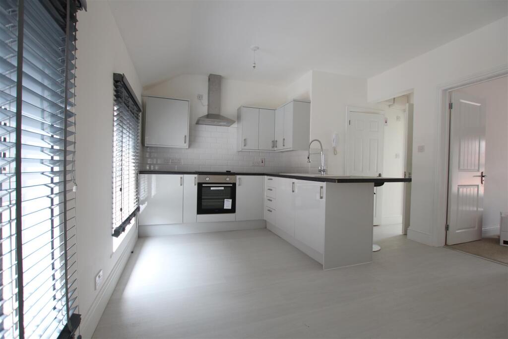 1 bed 1st Floor Flat for rent in Northampton. From Whites Estate Agents - Northampton