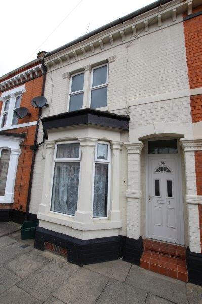 3 bed Mid Terraced House for rent in Northampton. From Whites Estate Agents - Northampton