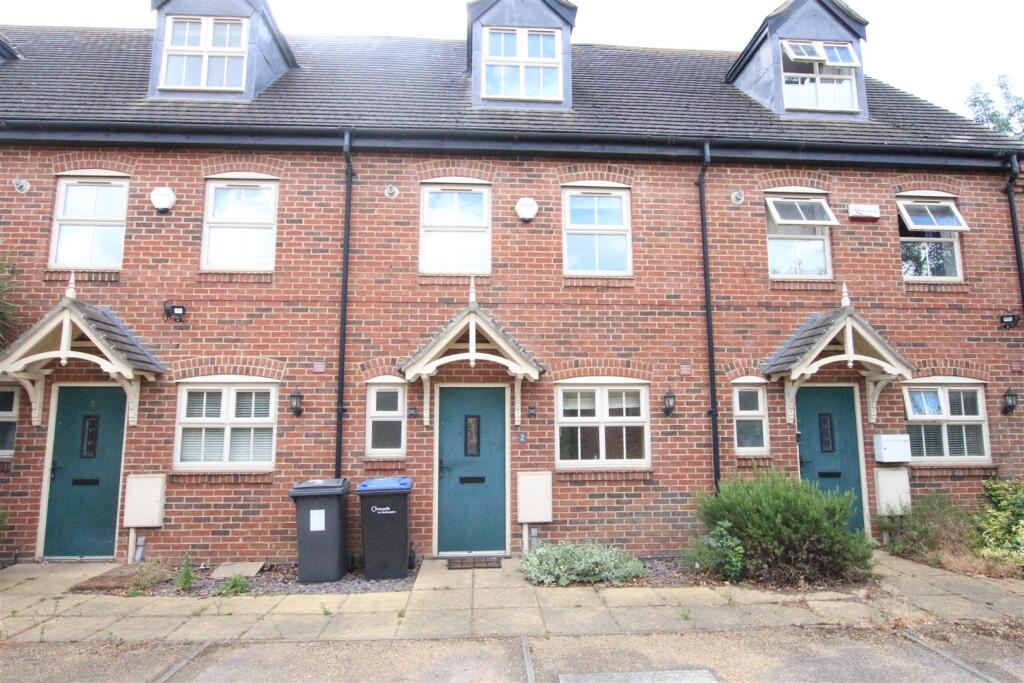 3 bed Detached for rent in Moulton. From Whites Estate Agents - Northampton