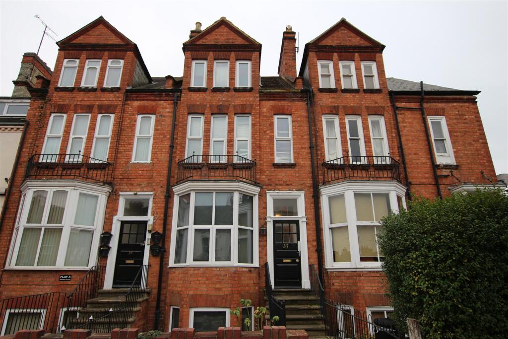 1 bed House Share for rent in Boughton. From Whites Estate Agents - Northampton