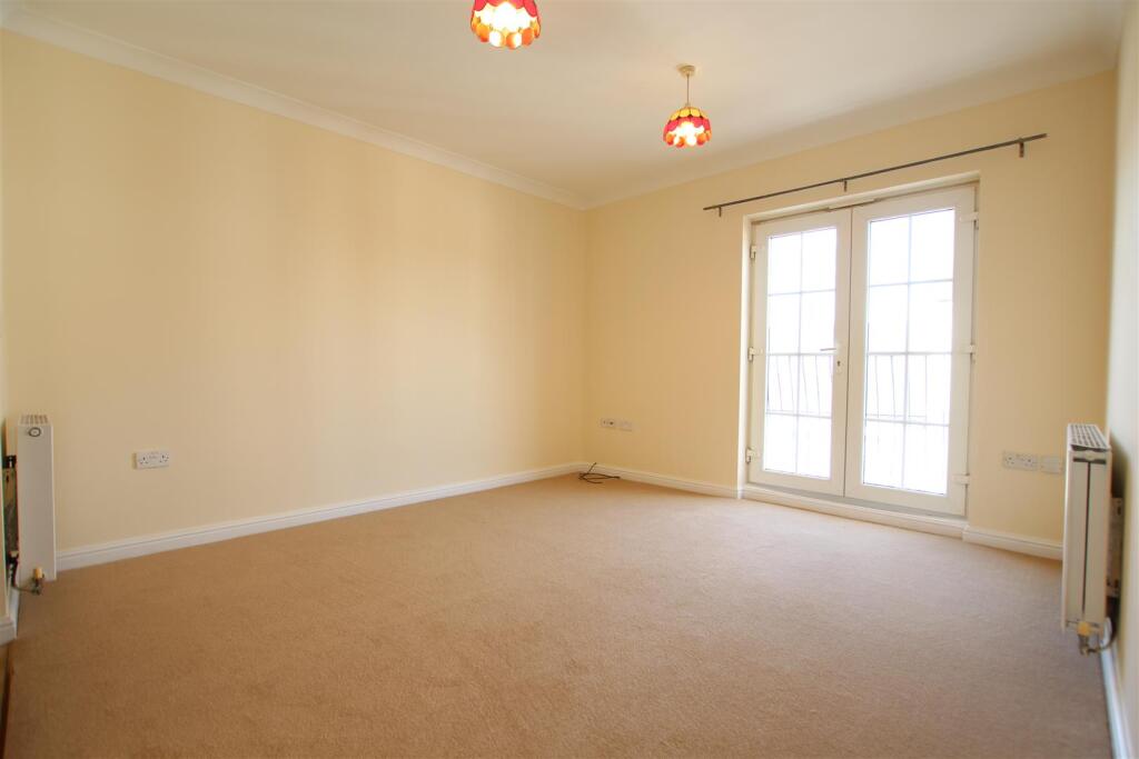 2 bed 1st Floor Flat for rent in Northampton. From Whites Estate Agents - Northampton 2 bed 1st Floor Flat for rent in Northampton. From Whites Estate Agents - Northampton