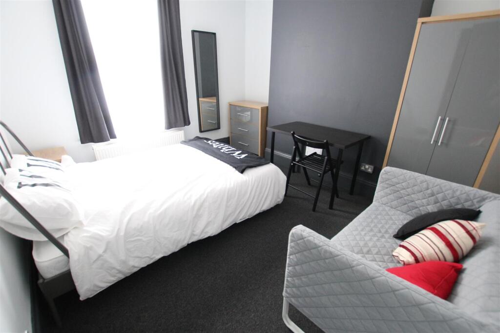 1 bed House Share for rent in Northampton. From Whites Estate Agents - Northampton