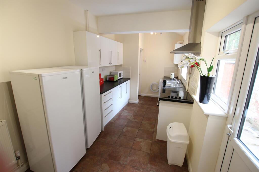 1 bed House Share for rent in Collingtree. From Whites Estate Agents - Northampton