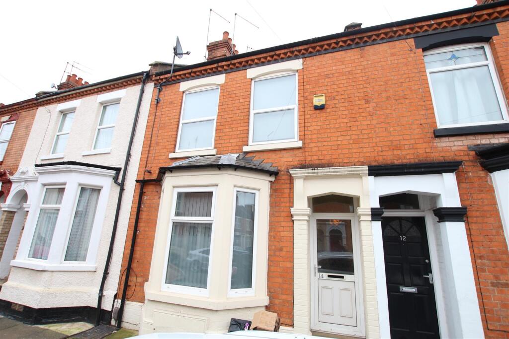 4 bed House Share for rent in Northampton. From Whites Estate Agents - Northampton 4 bed House Share for rent in Northampton. From Whites Estate Agents - Northampton