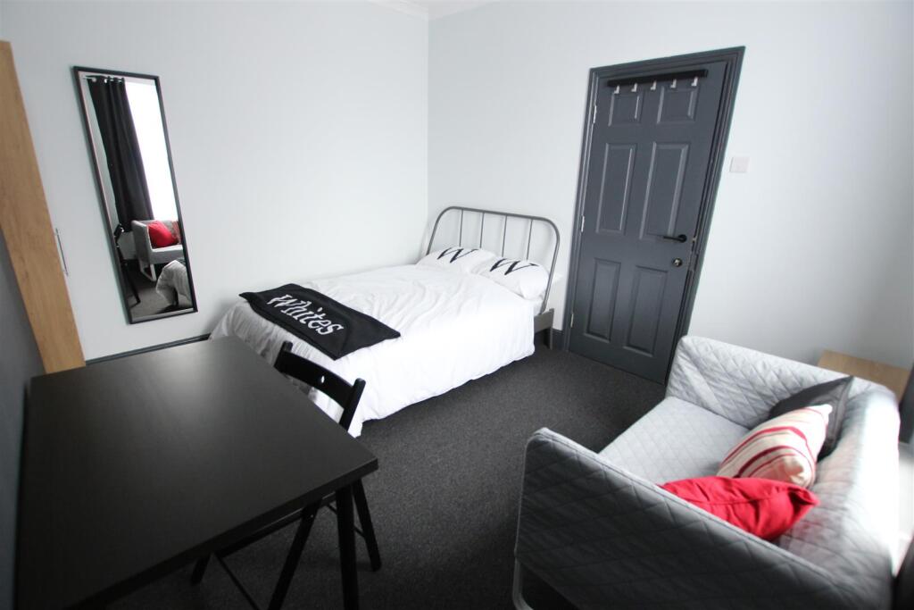 1 bed House Share for rent in Northampton. From Whites Estate Agents - Northampton