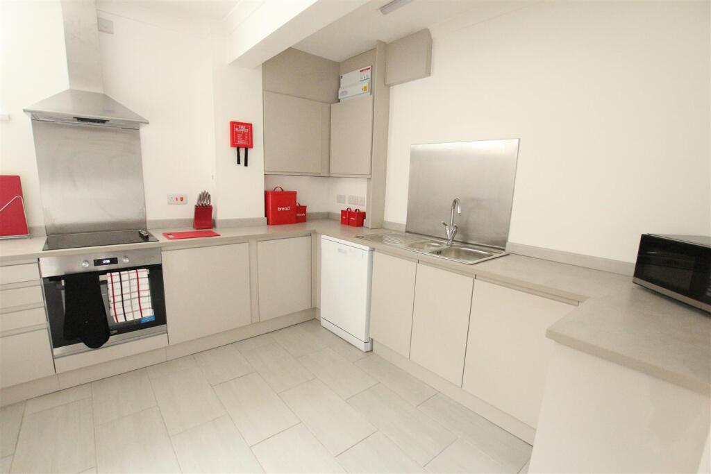1 bed House Share for rent in Northampton. From Whites Estate Agents - Northampton