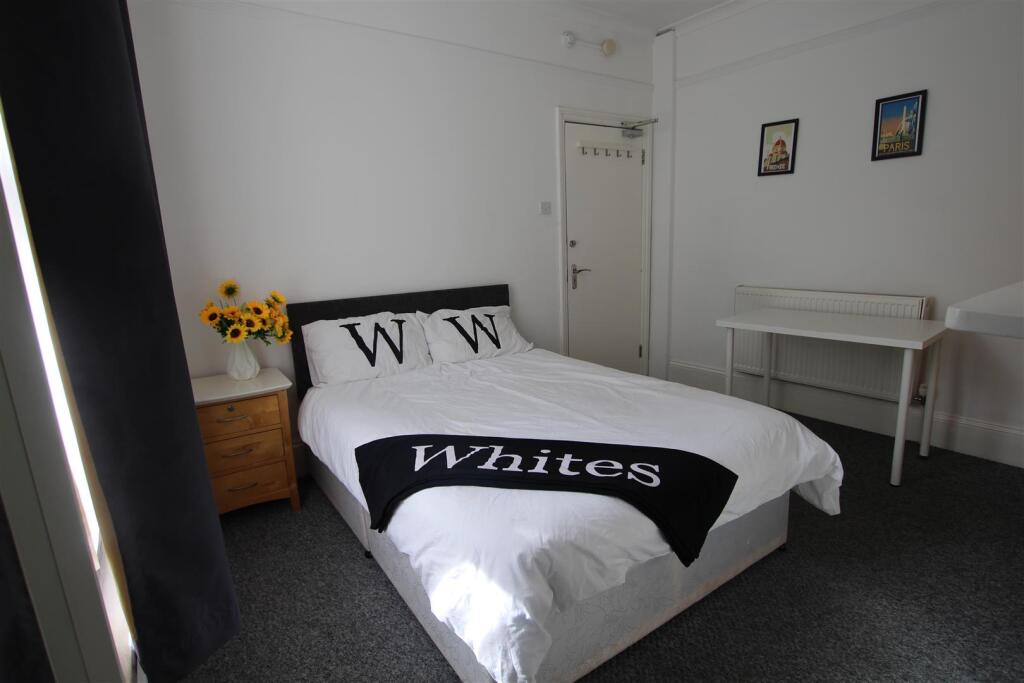 5 bed House Share for rent in Northampton. From Whites Estate Agents - Northampton