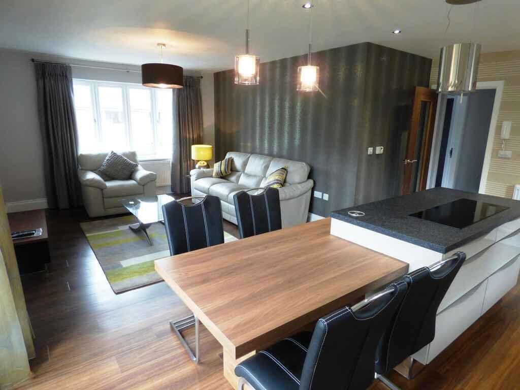 2 bed Apartment for rent in Alderley Edge. From Rooftops Letting & Management Ltd - Wilmslow 2 bed Apartment for rent in Alderley Edge. From Rooftops Letting & Management Ltd - Wilmslow