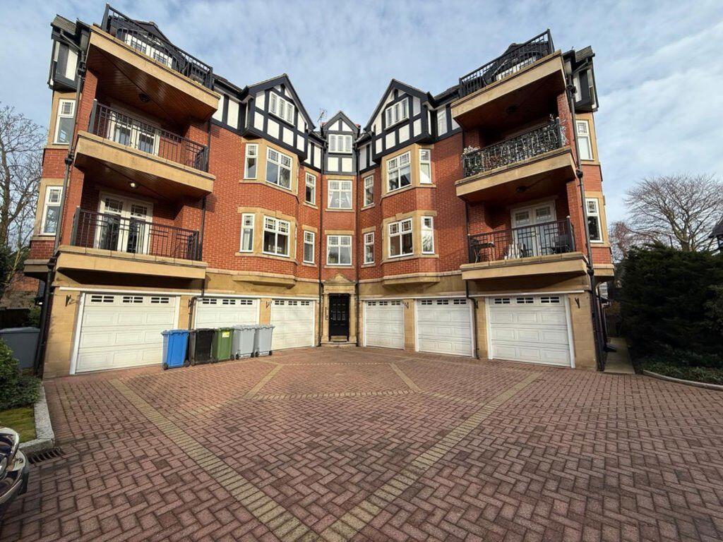 3 bed Apartment for rent in Hale. From Rooftops Letting & Management Ltd - Wilmslow 3 bed Apartment for rent in Hale. From Rooftops Letting & Management Ltd - Wilmslow