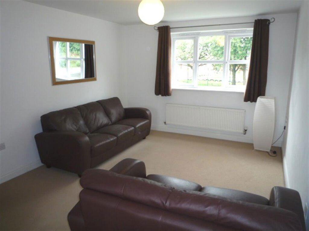 2 bed Apartment for rent in Gatley. From Rooftops Letting & Management Ltd - Wilmslow