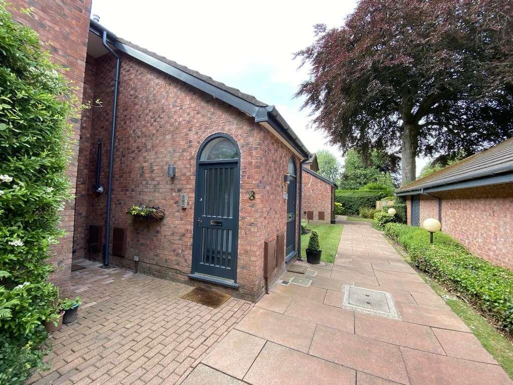 2 bed Apartment for rent in Wilmslow. From Rooftops Letting & Management Ltd - Wilmslow 2 bed Apartment for rent in Wilmslow. From Rooftops Letting & Management Ltd - Wilmslow