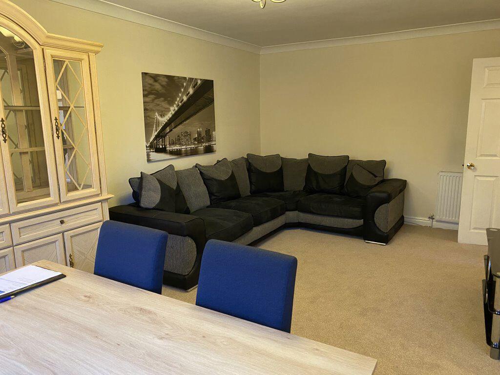 2 bed Apartment for rent in Altrincham. From Rooftops Letting & Management Ltd - Wilmslow