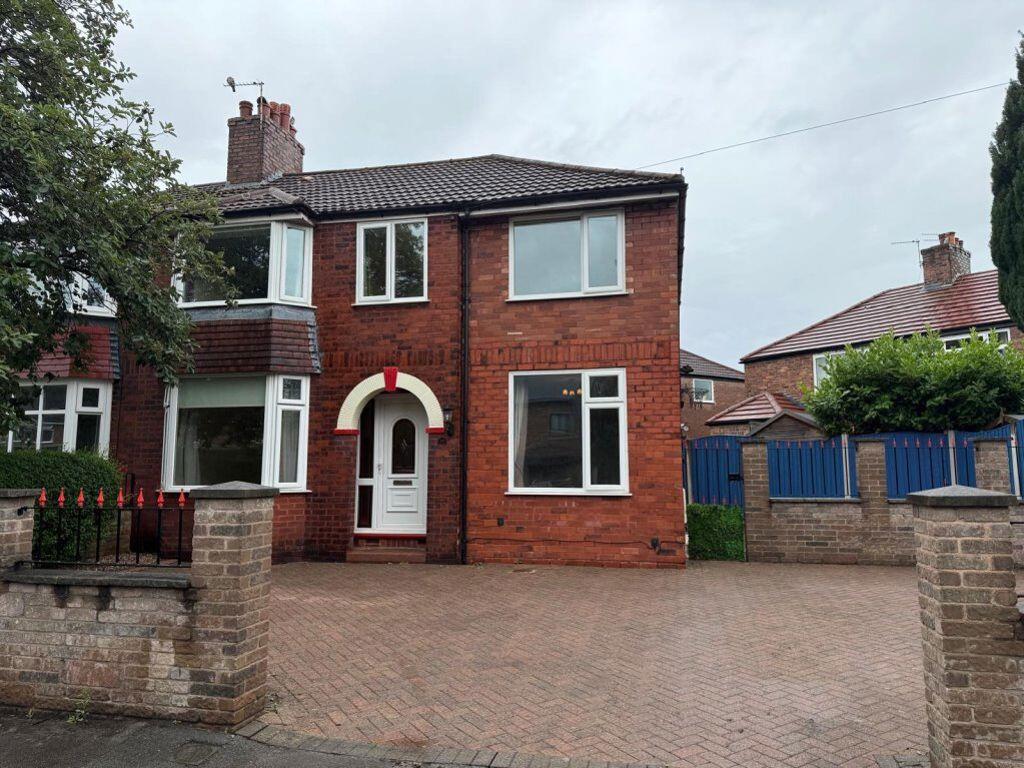4 bed Semi Detached for rent in Hale. From Rooftops Letting & Management Ltd - Wilmslow