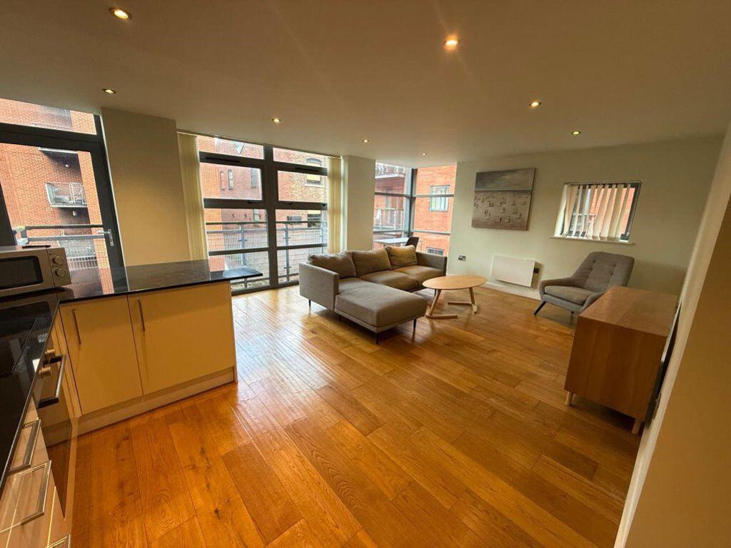 2 bed Apartment for rent in Manchester. From Rooftops Letting & Management Ltd - Wilmslow