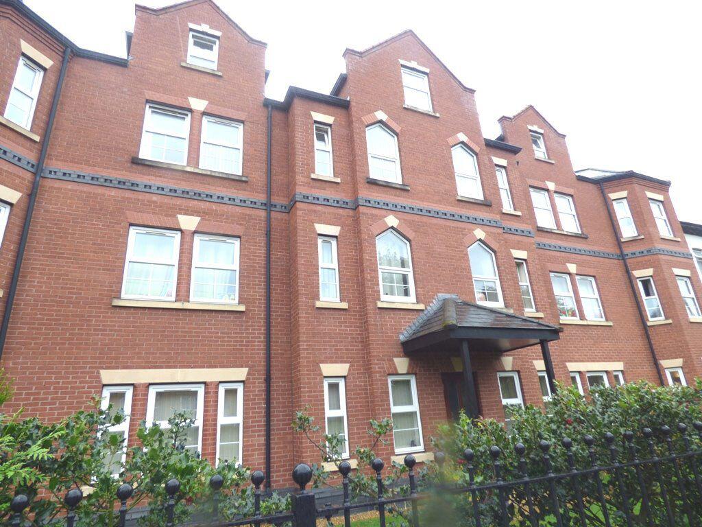 2 bed Apartment for rent in Altrincham. From Rooftops Letting & Management Ltd - Wilmslow