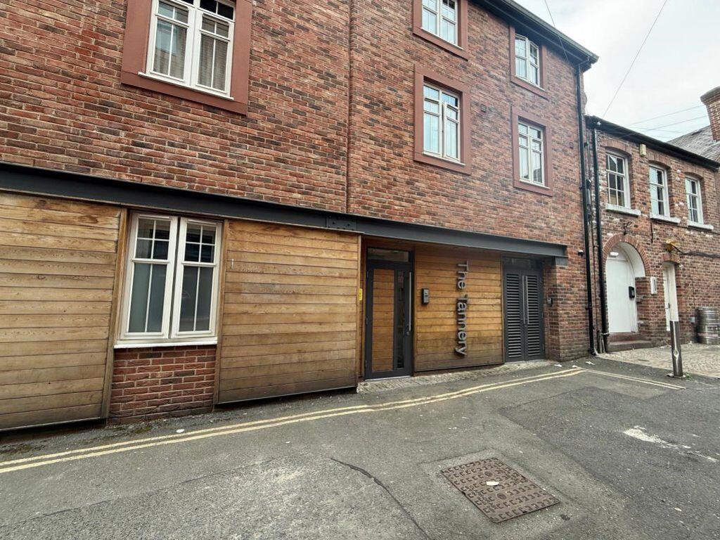 1 bed Apartment for rent in Altrincham. From Rooftops Letting & Management Ltd - Wilmslow 1 bed Apartment for rent in Altrincham. From Rooftops Letting & Management Ltd - Wilmslow