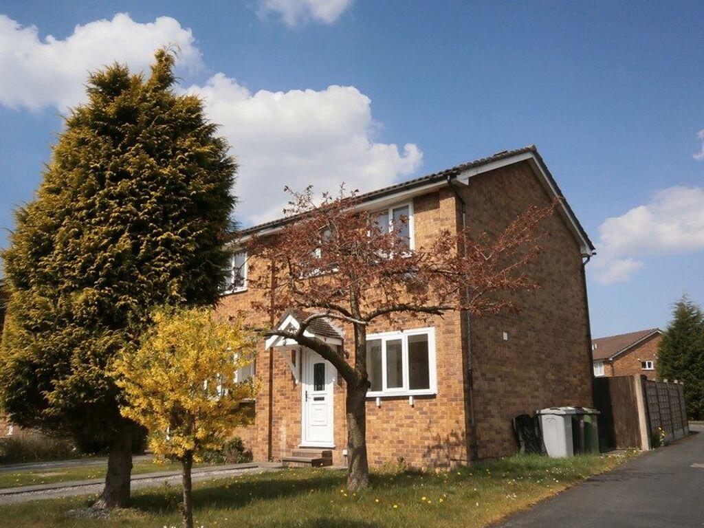 2 bed Mid Terraced House for rent in Dean Row. From Rooftops Letting & Management Ltd - Wilmslow