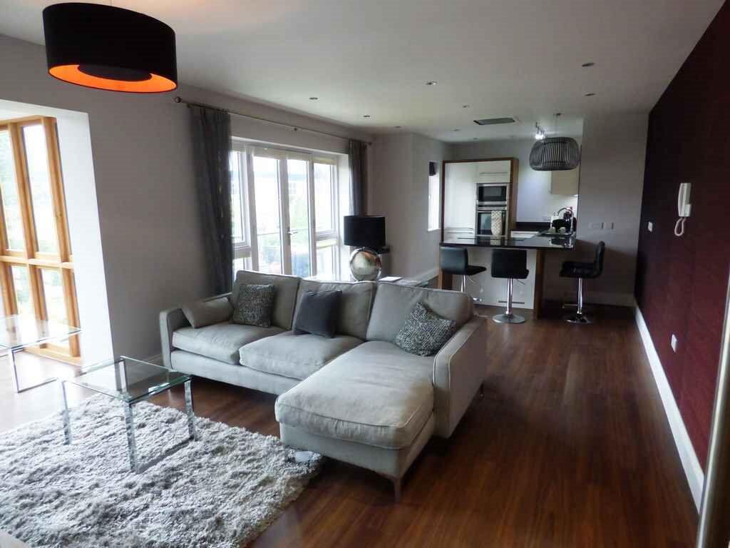 1 bed Apartment for rent in Alderley Edge. From Rooftops Letting & Management Ltd - Wilmslow