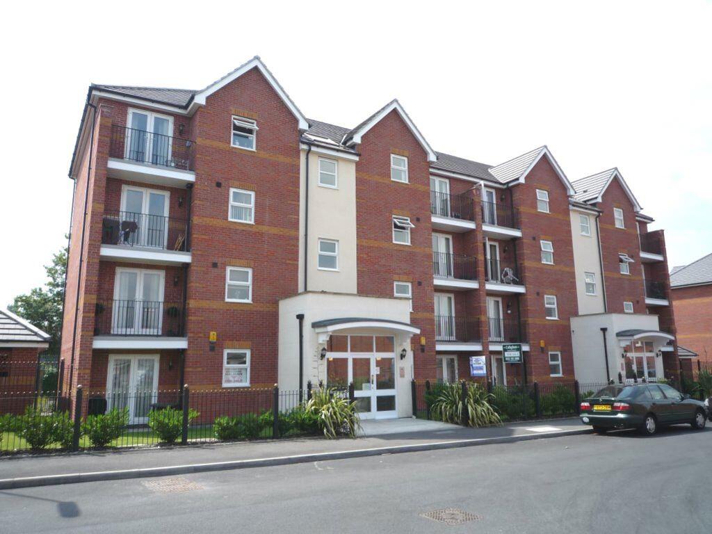 2 bed Apartment for rent in Gatley. From Rooftops Letting & Management Ltd - Wilmslow 2 bed Apartment for rent in Gatley. From Rooftops Letting & Management Ltd - Wilmslow