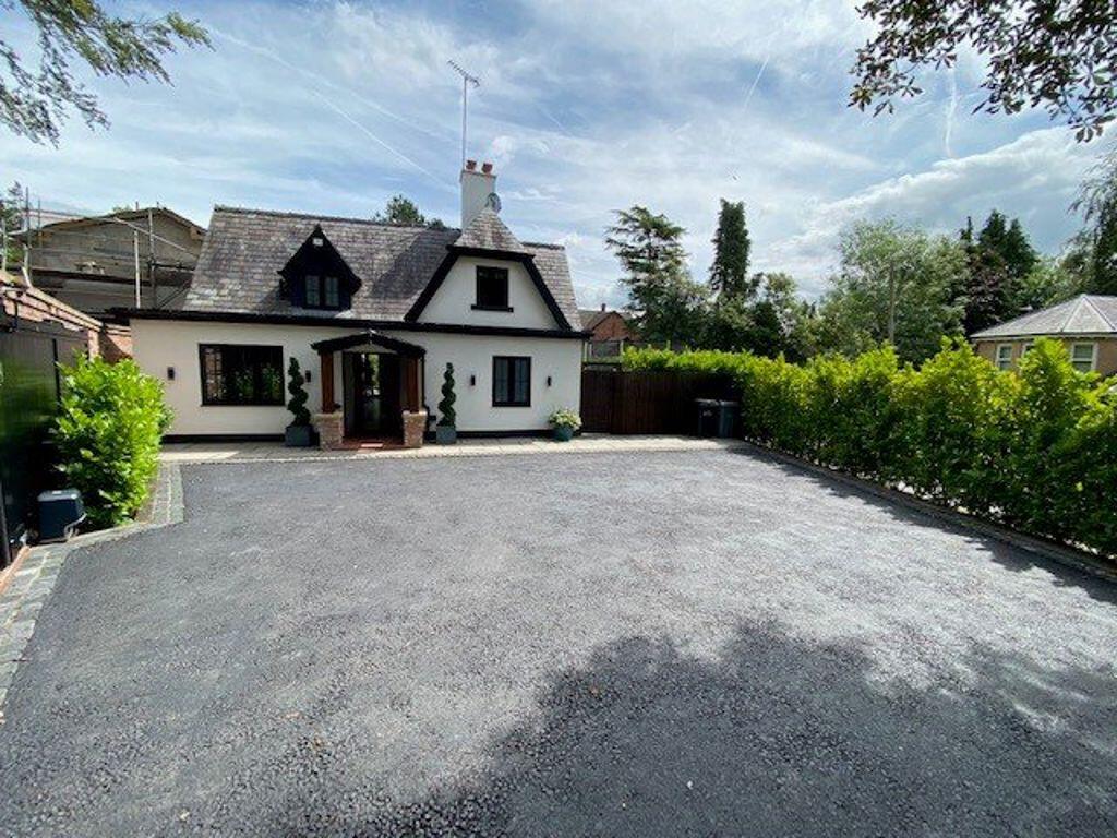4 bed Detached for rent in Wilmslow. From Rooftops Letting & Management Ltd - Wilmslow 4 bed Detached for rent in Wilmslow. From Rooftops Letting & Management Ltd - Wilmslow