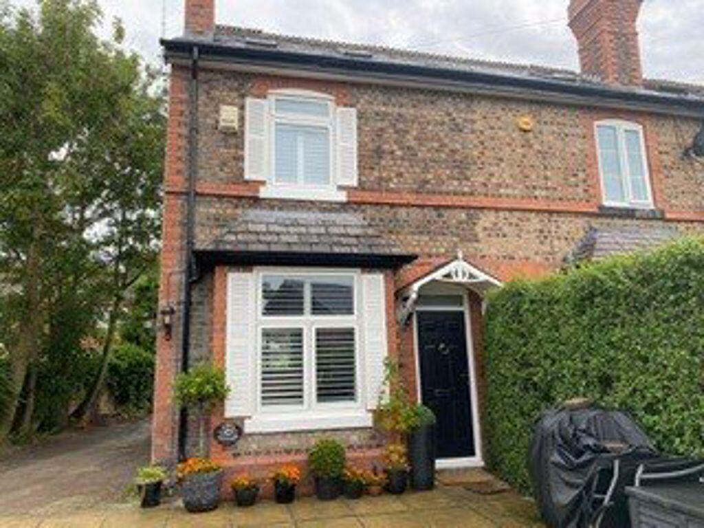 3 bed House (unspecified) for rent in Hale. From Rooftops Letting & Management Ltd - Wilmslow 3 bed House (unspecified) for rent in Hale. From Rooftops Letting & Management Ltd - Wilmslow