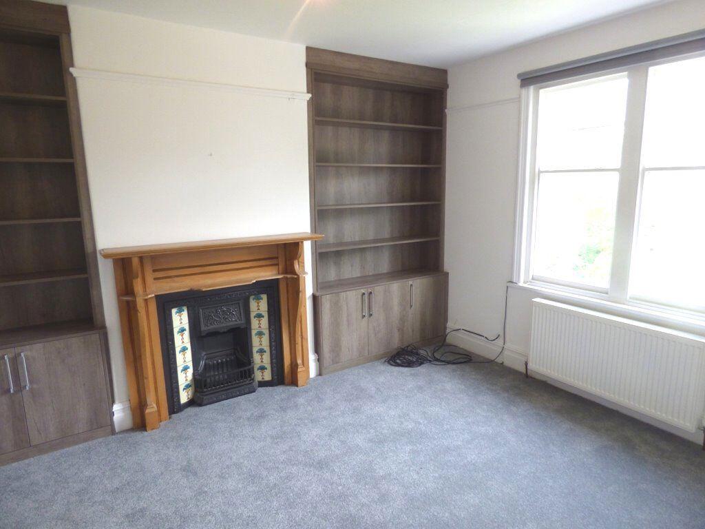 2 bed Apartment for rent in Hale. From Rooftops Letting & Management Ltd - Wilmslow