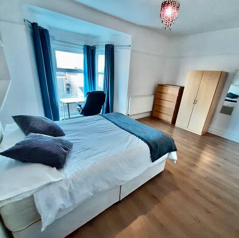 5 bed Detached for rent in Swansea. From The Living Room Letting Agency - Cardiff