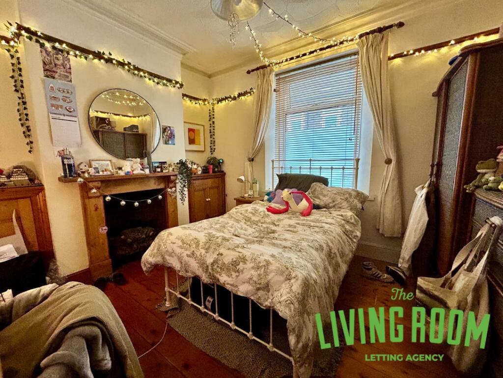 6 bed Detached for rent in Cardiff. From The Living Room Letting Agency - Cardiff 6 bed Detached for rent in Cardiff. From The Living Room Letting Agency - Cardiff