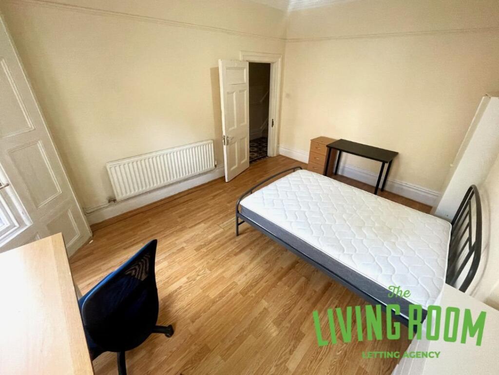 5 bed Detached for rent in Cardiff. From The Living Room Letting Agency - Cardiff