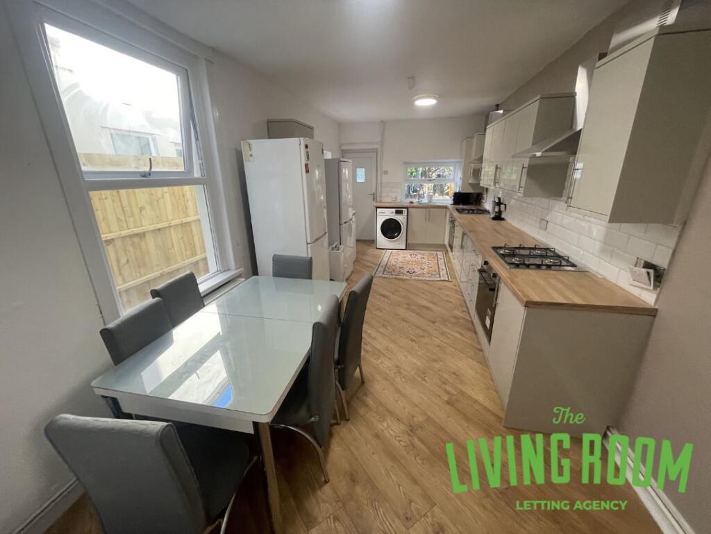 5 bed House Share for rent in Cardiff. From The Living Room Letting Agency - Cardiff 5 bed House Share for rent in Cardiff. From The Living Room Letting Agency - Cardiff