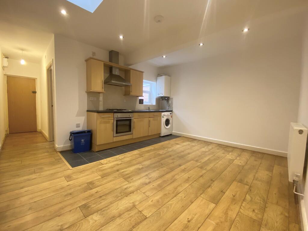 1 bed 1st Floor Flat for rent in Cardiff. From The Living Room Letting Agency - Cardiff