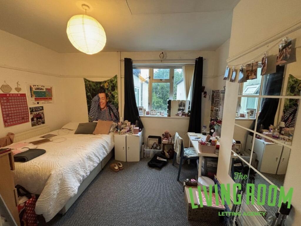 6 bed Detached for rent in Cardiff. From The Living Room Letting Agency - Cardiff 6 bed Detached for rent in Cardiff. From The Living Room Letting Agency - Cardiff
