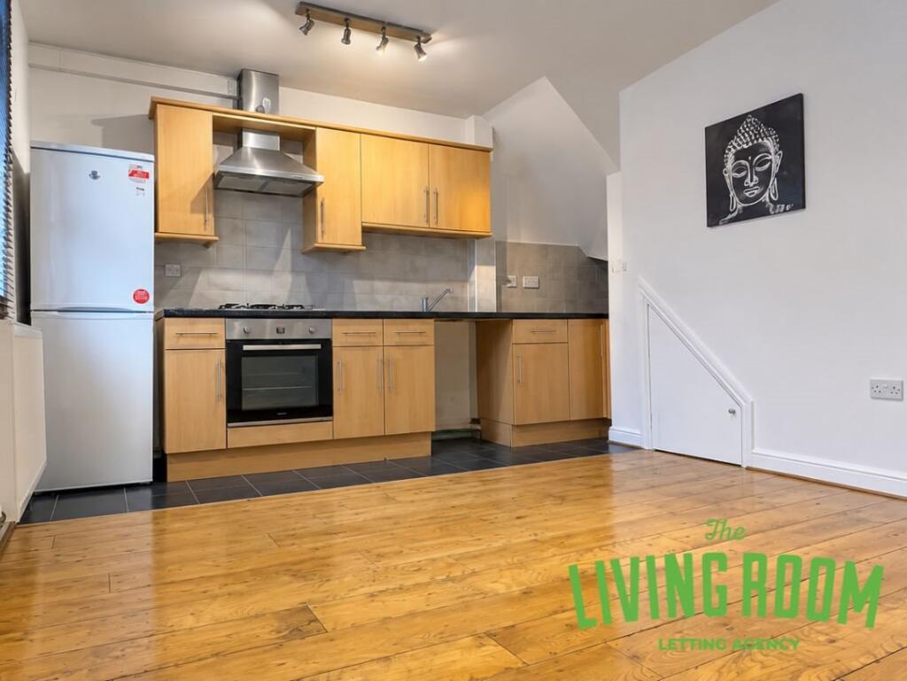 1 bed 1st Floor Flat for rent in Cardiff. From The Living Room Letting Agency - Cardiff