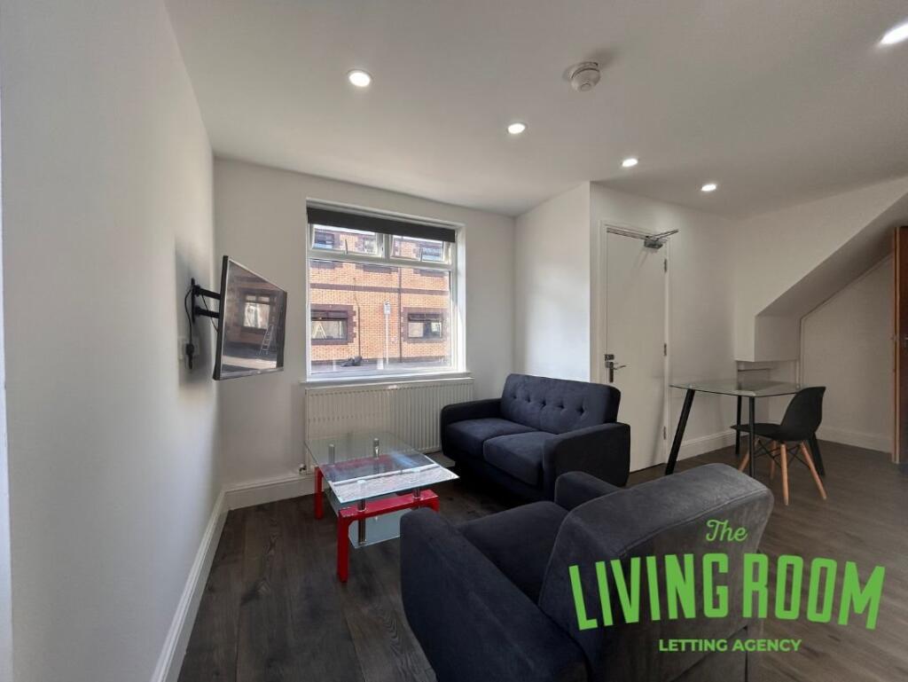 3 bed 1st Floor Flat for rent in Cardiff. From The Living Room Letting Agency - Cardiff 3 bed 1st Floor Flat for rent in Cardiff. From The Living Room Letting Agency - Cardiff