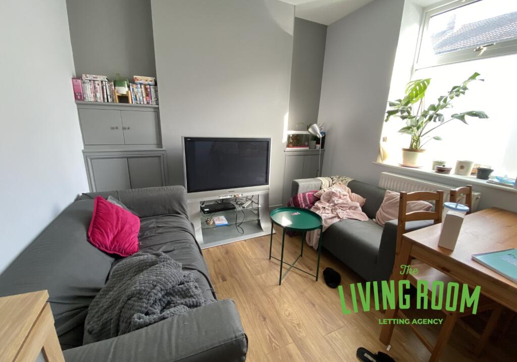 4 bed Detached for rent in Cardiff. From The Living Room Letting Agency - Cardiff 4 bed Detached for rent in Cardiff. From The Living Room Letting Agency - Cardiff