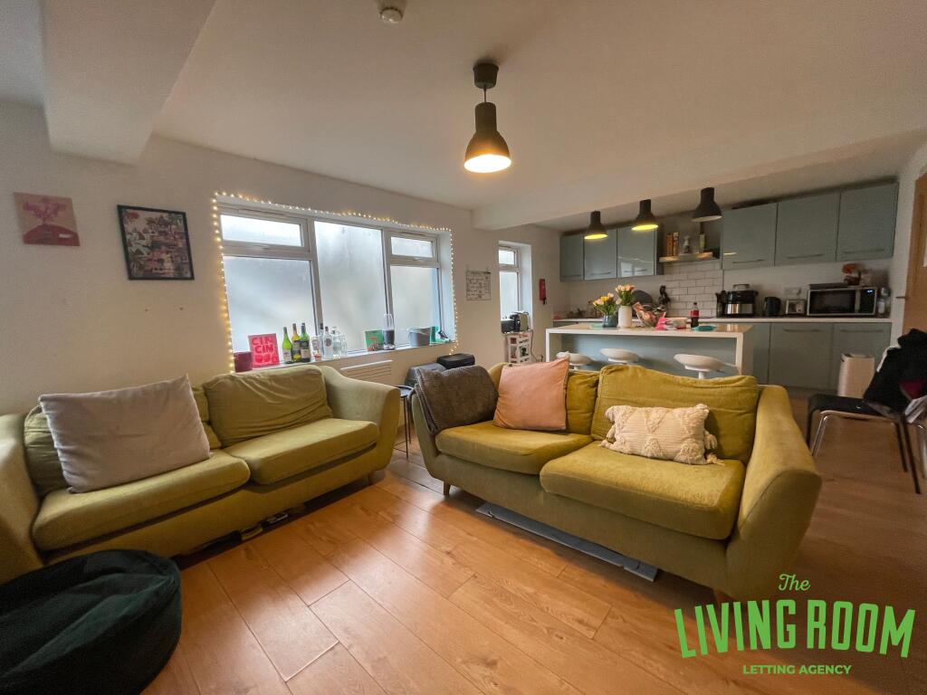 6 bed 1st Floor Flat for rent in Cardiff. From The Living Room Letting Agency - Cardiff 6 bed 1st Floor Flat for rent in Cardiff. From The Living Room Letting Agency - Cardiff