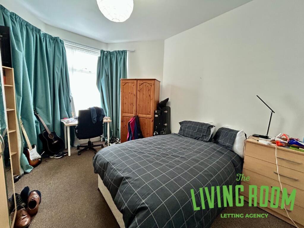 6 bed Detached for rent in Cardiff. From The Living Room Letting Agency - Cardiff 6 bed Detached for rent in Cardiff. From The Living Room Letting Agency - Cardiff
