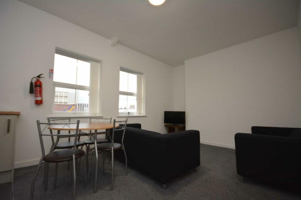 1 bed House Share for rent in Wigan. From Sapphire Homes - Wigan