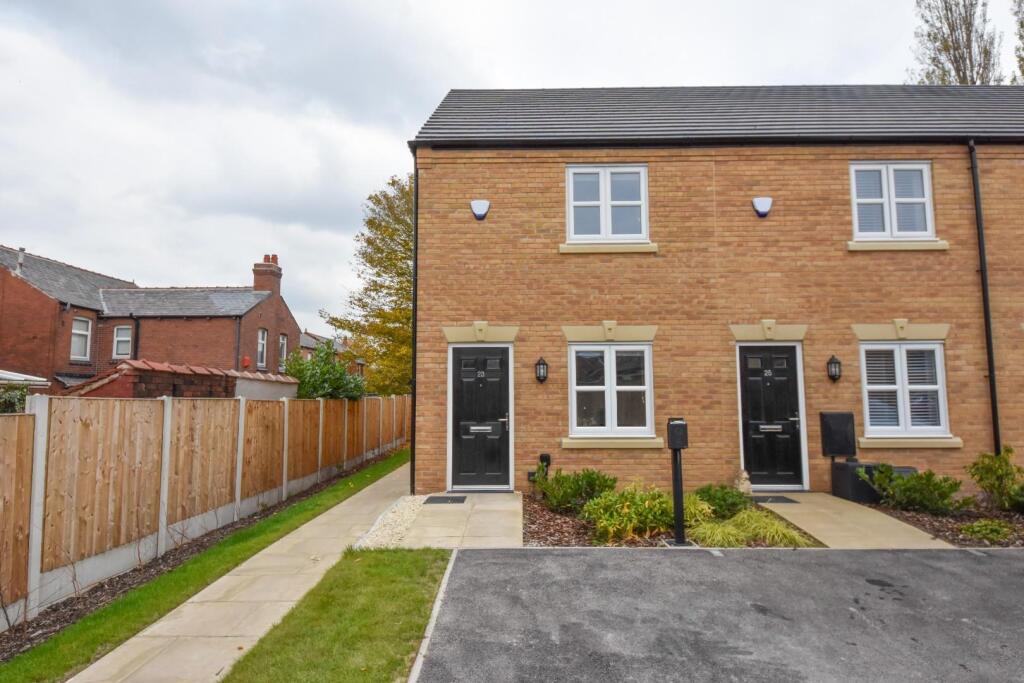 2 bed End of Terrace for rent in Longshaw. From Sapphire Homes - Wigan