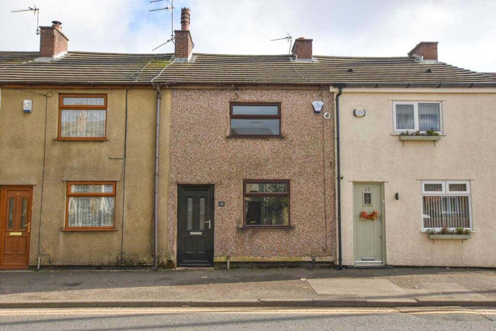 2 bed Mid Terraced House for rent in Longshaw. From Sapphire Homes - Wigan