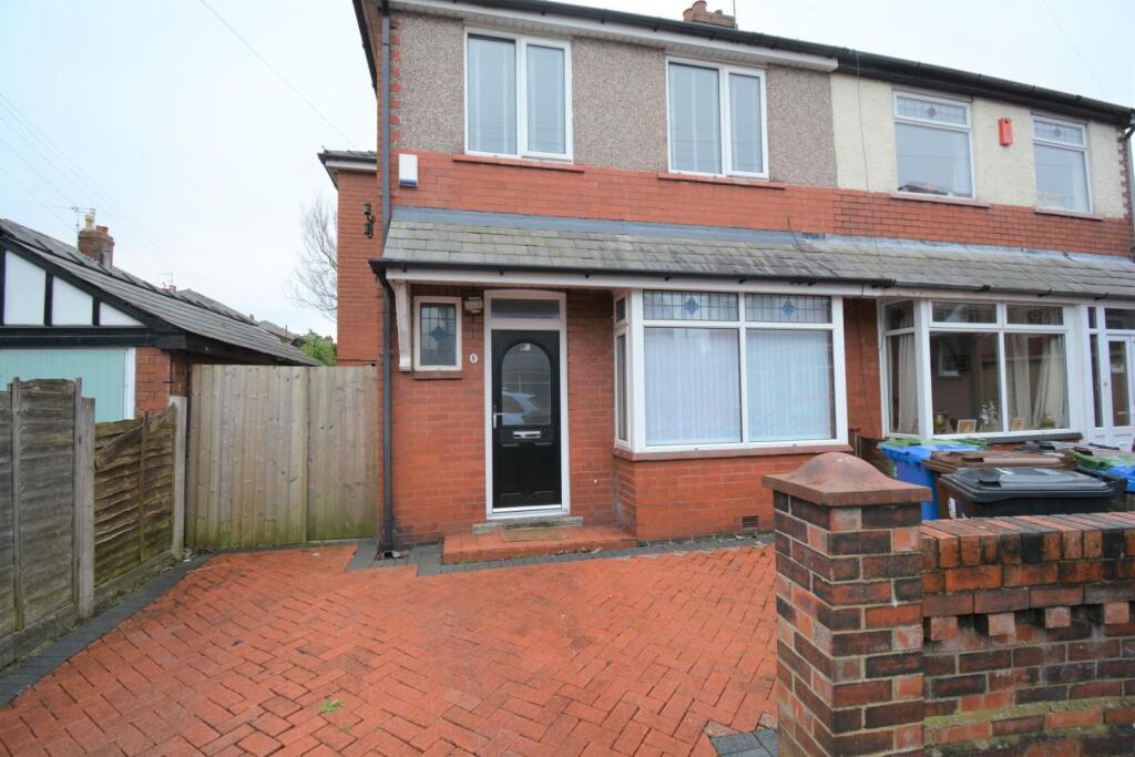 2 bed Semi Detached for rent in Wigan. From Sapphire Homes - Wigan
