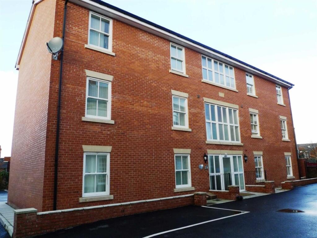 2 bed Apartment for rent in Wigan. From Sapphire Homes - Wigan